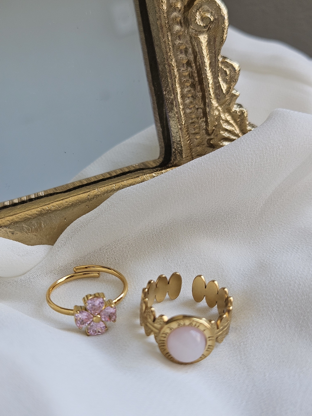 👑 The Sweetheart Blossom Adjustable Ring Set